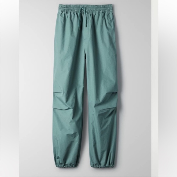 ARITZIA TNA Bel Air Oversized Pant in Dark Spruce Green Size Large Lightweight - Picture 1 of 15
